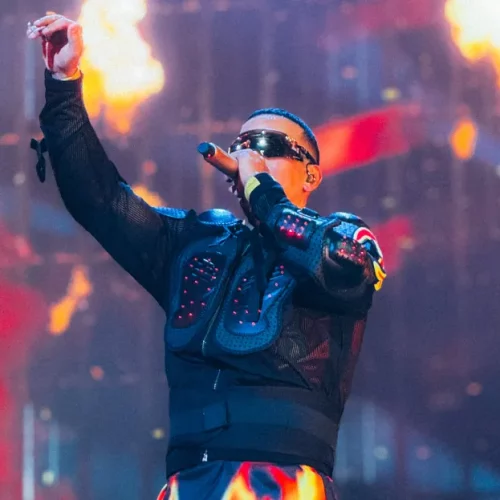 Daddy Yankee abraza la fe y la religión en el concierto final: “Comenzará un nuevo capítulo”