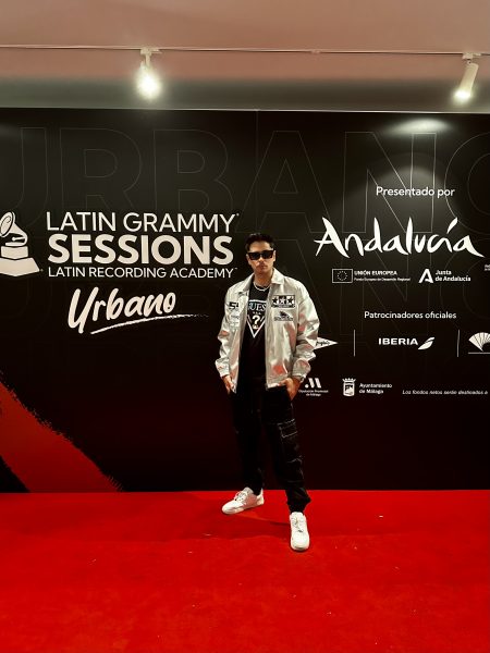 El artista valenciano RedMoon estrena su nuevo single “bby”