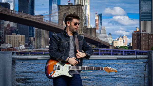 “Entre las nubes” marca el regreso a la música de Gochi