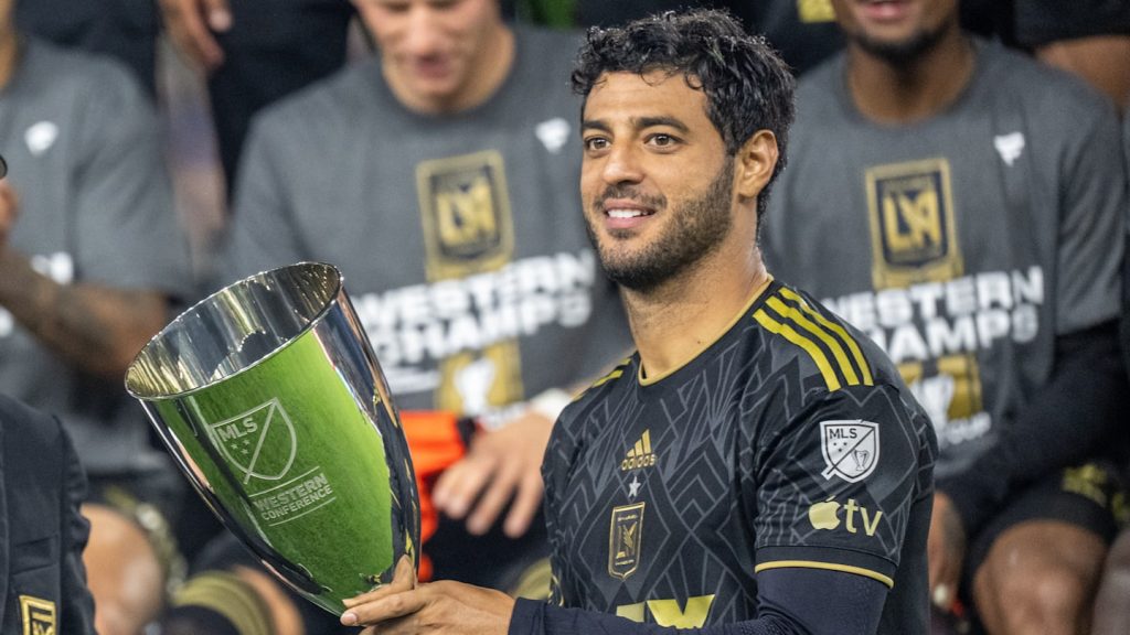 Los detalles del nuevo contrato de Carlos Vela con Los Angeles FC