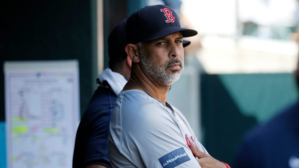 Las polémicas declaraciones de Alex Cora tras la eliminación de los Medias Rojas