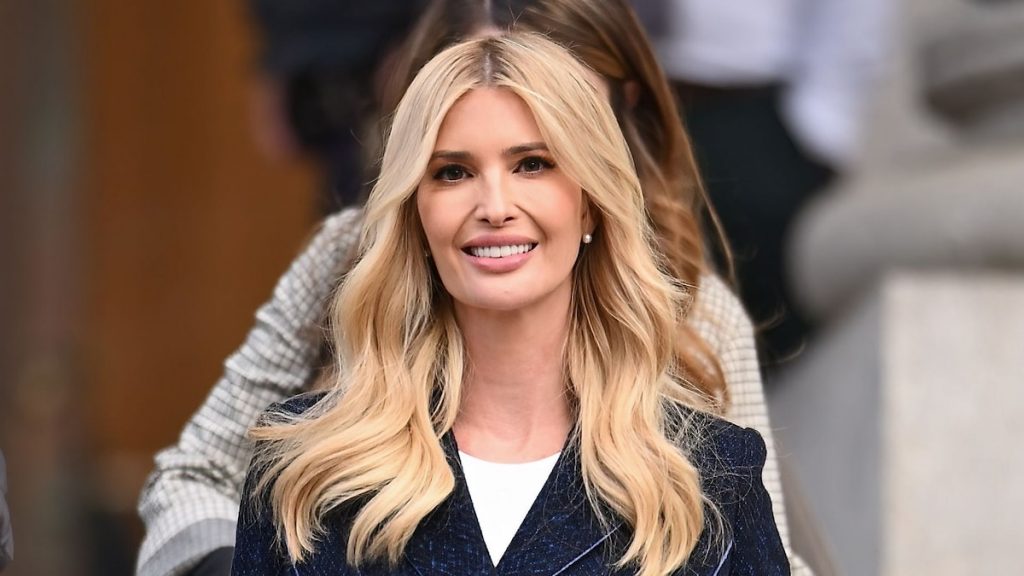 Ivanka Trump rinde homenaje a su abuela Babi con fotos de la infancia: 'Estoy profundamente agradecida' Ivanka Trump rinde homenaje a su abuela Babi con fotos de la infancia: 'Estoy profundamente agradecida'