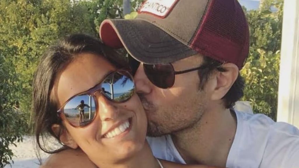 El emotivo reencuentro de hermanos de Enrique Iglesias y Ana Boyer en Dubái