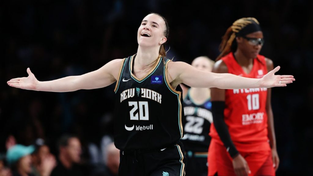 Con 36 puntos, Sabrina Ionescu lidera a las Liberty a semifinales de la WNBA