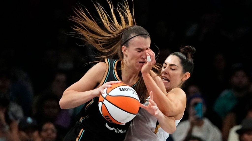 El Liberty, herido, busca destruir a Aces en semifinales WNBA