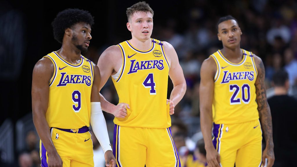 ¿Quién es el jugador de los Lakers que ha causado mayor impacto en la pretemporada?