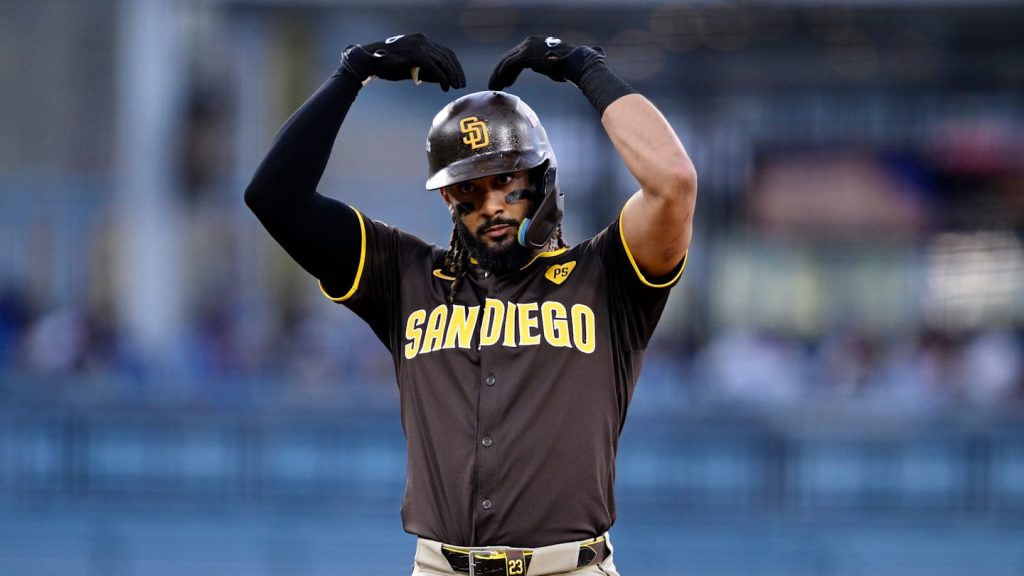 Los números que demuestran que Fernando Tatís Jr. está hecho para los playoffs