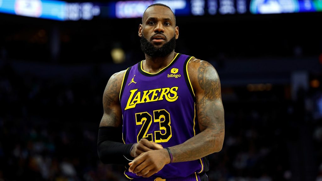 La fuerte queja de LeBron James sobre cómo los Lakers manejaron su carga de trabajo