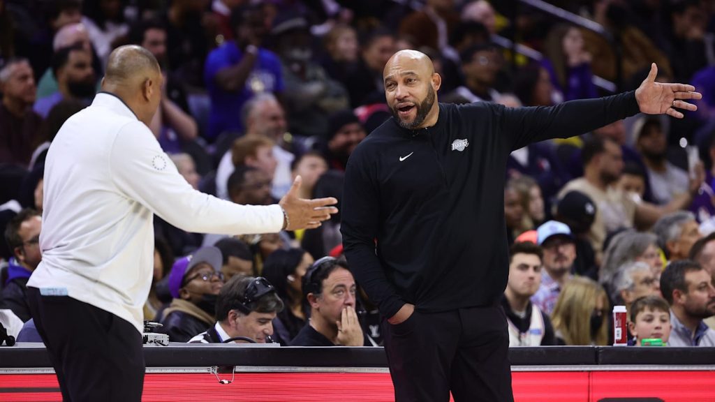 Doc Rivers critica duramente a los Lakers por el despido del entrenador Darvin Ham