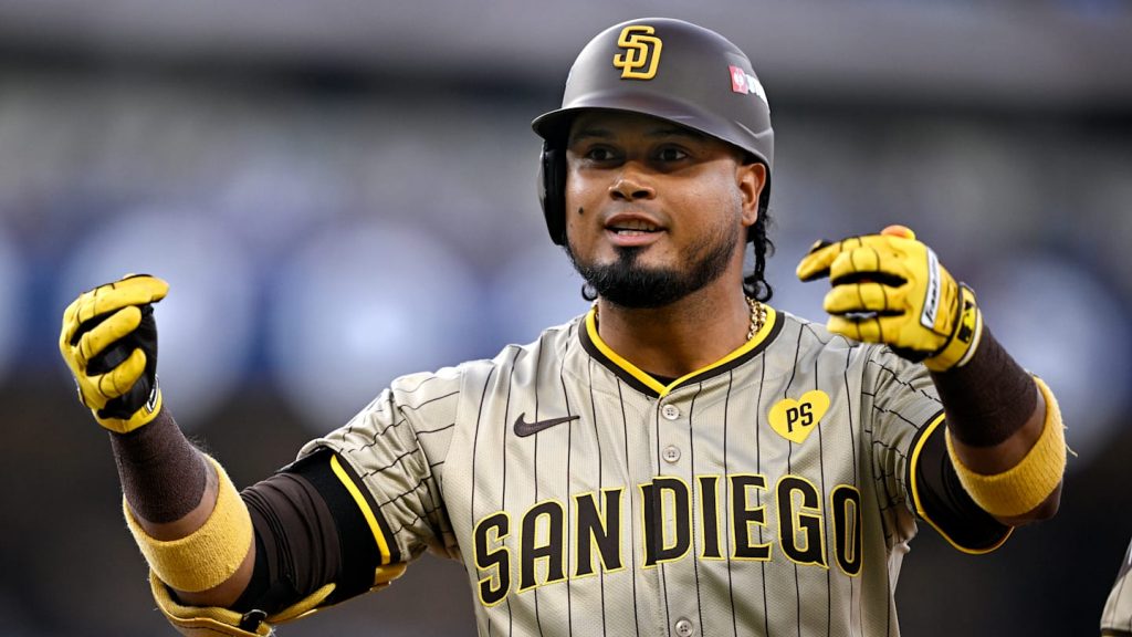4 razones por las que Padres de San Diego no deben cambiar a Luis Arráez en 2025