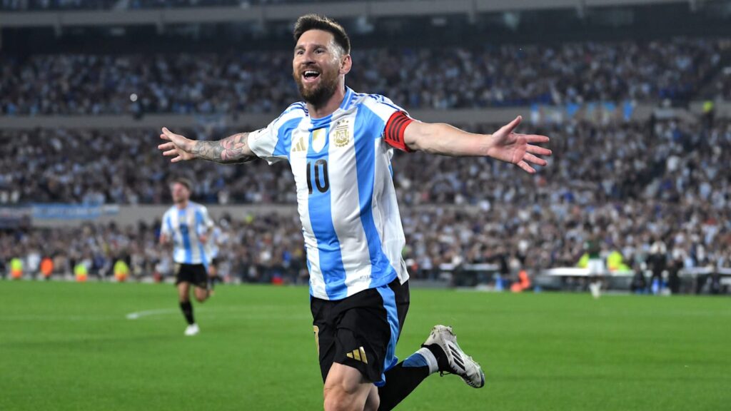 El récord de Cristiano Ronaldo que igualó Messi con sus tres goles ante Bolivia