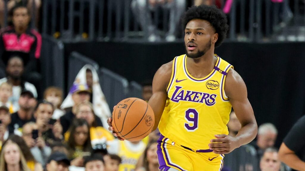 Ex figura de los Lakers criticó el contrato que recibió el hijo de LeBron James