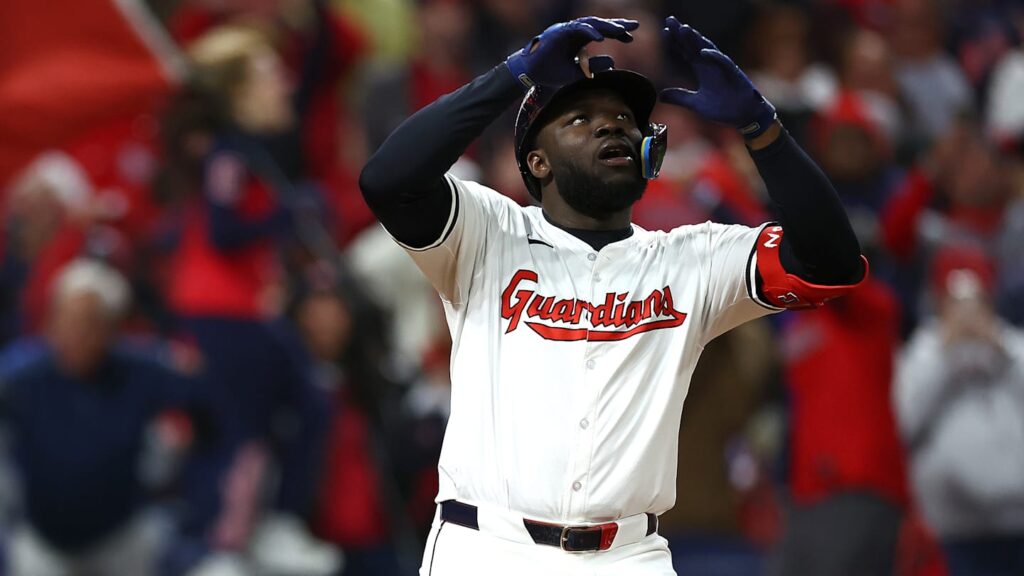 ¿Quién es Jhonkensy Noel, el héroe de los Guardianes ante Yankees en el Juego 3?