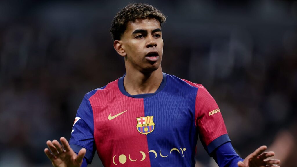 Lamine Yamal supera a Ansu Fati y se convierte en el goleador más joven de El Clásico