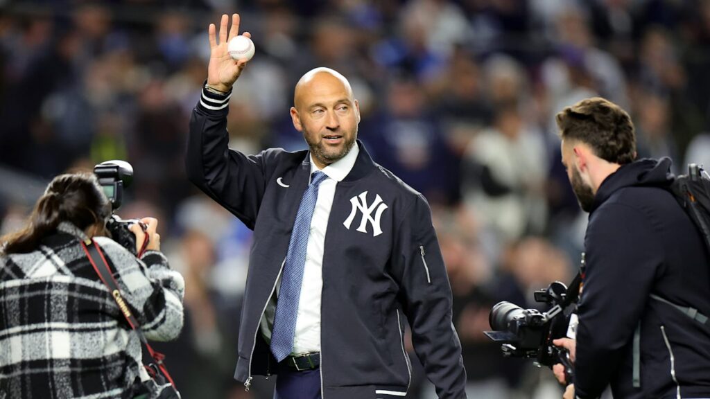 Derek Jeter y su histórico primer lanzamiento en el Juego 3 de la Serie Mundial