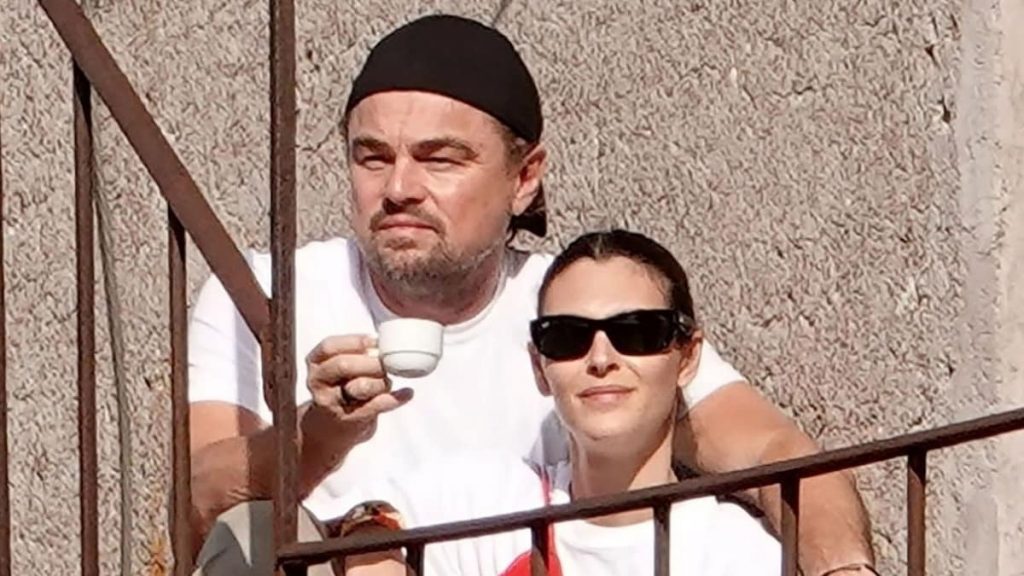 Leonardo DiCaprio, Vittoria Ceretti y su madre disfrutan de Roma
