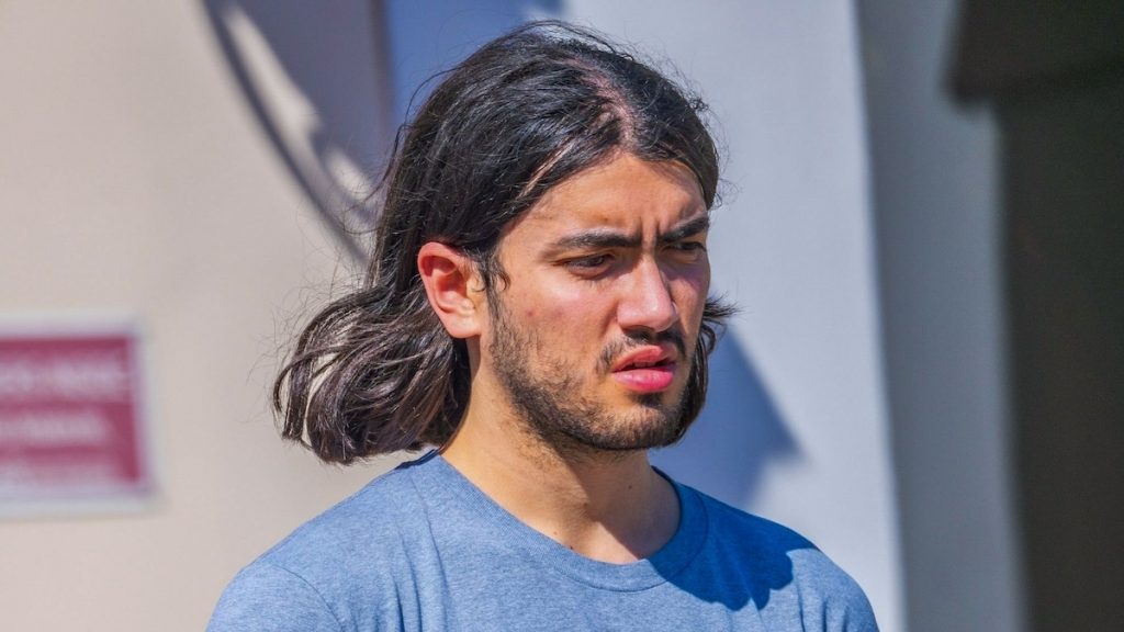 Bigi Jackson fue visto en un almuerzo en solitario meses después de iniciar una batalla legal contra la madre de Michael Jackson.