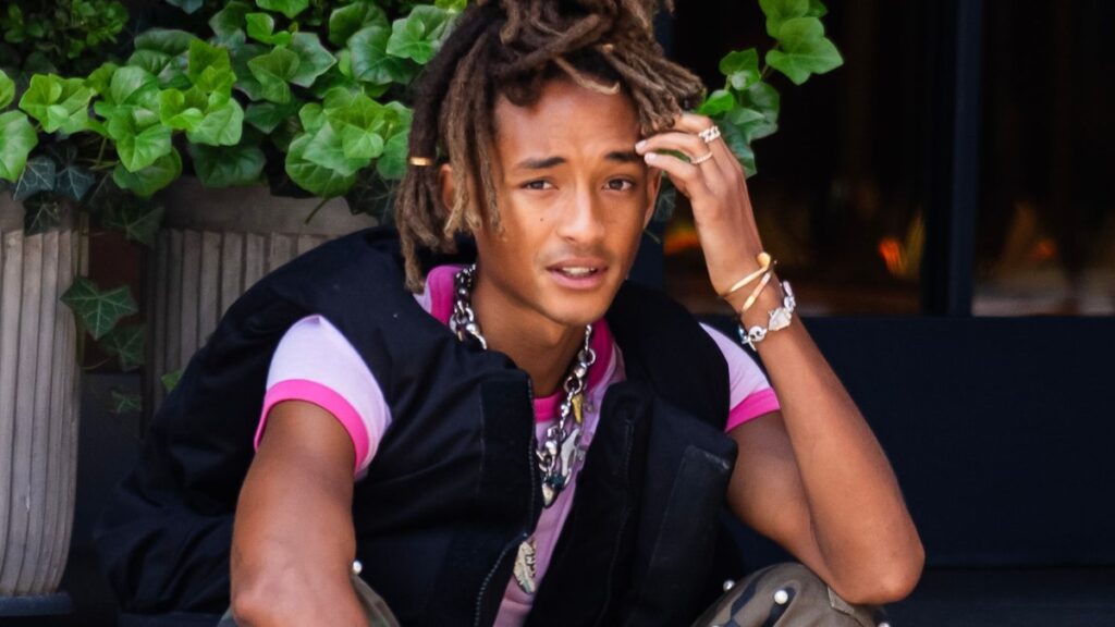 Jaden Smith comparte emotivo mensaje después de hablar sobre su experiencia con el amor