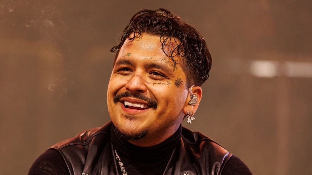 Christian Nodal está hospitalizado y a la espera de los resultados de las pruebas