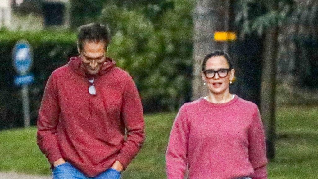 Jennifer Garner y su novio, John Miller, disfrutan de un fin de semana relajado en California