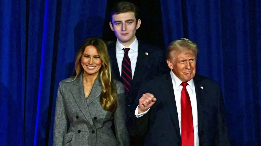 Barron Trump pasa el Día de Acción de Gracias con Melania y Donald en Mar-a-Lago: ‘Celebrando un día especial’