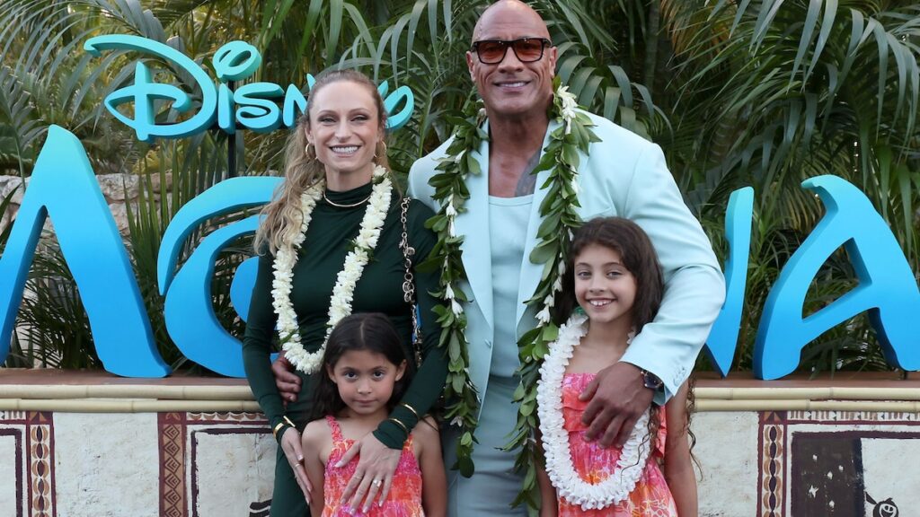 Dwayne Johnson revela los papeles de sus hijas en una nueva película: ‘Mucho mejor que papá’ Dwayne Johnson revela los papeles de sus hijas en una nueva película: ‘Mucho mejor que papá’