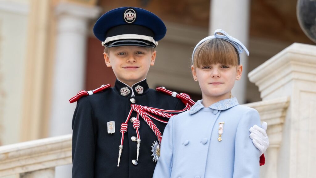 El dulce vínculo entre hermanos de la princesa Charlene y el príncipe Alberto se muestra en nuevos retratos