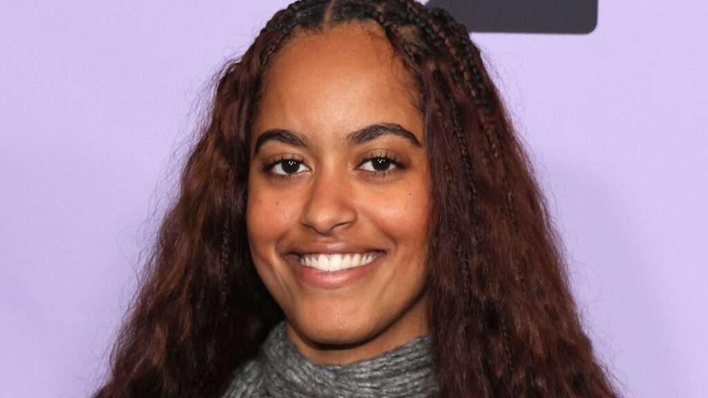 Barack Obama revela por qué Malia abandonó su apellido profesionalmente