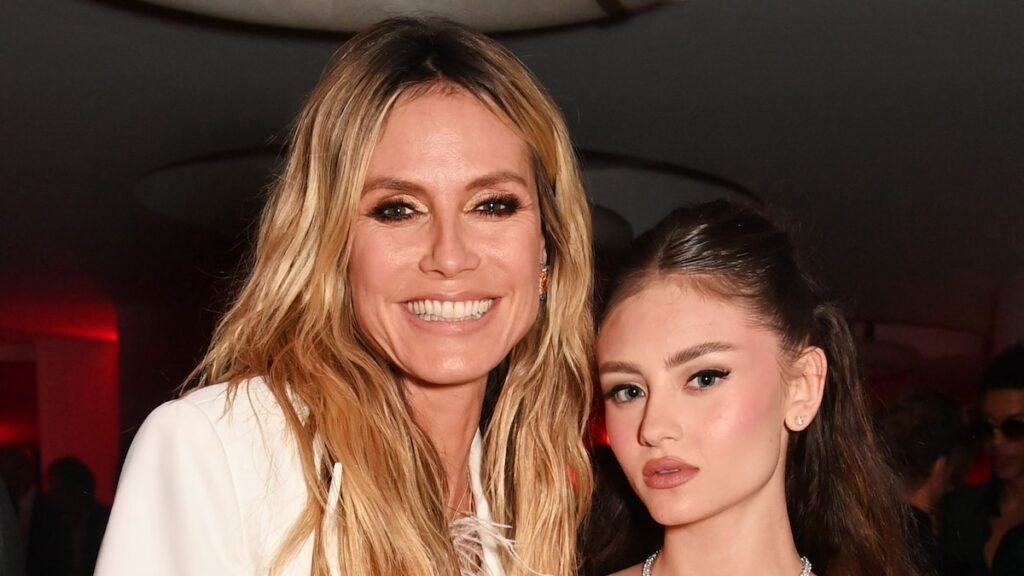 La hija de Heidi Klum luce una mirada extraterrestre mientras su mamá se transforma en ET para Halloween 2024