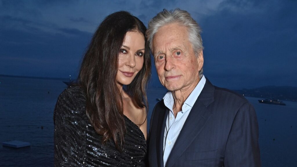 Catherine Zeta-Jones y Michael Douglas comparten fotos de boda para celebrar su aniversario