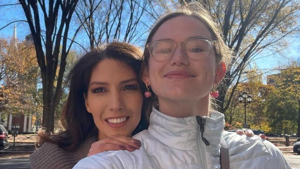 La hermana de Jennifer López visita a la hija de Ben Affleck, Violet, en medio del divorcio López-Affleck