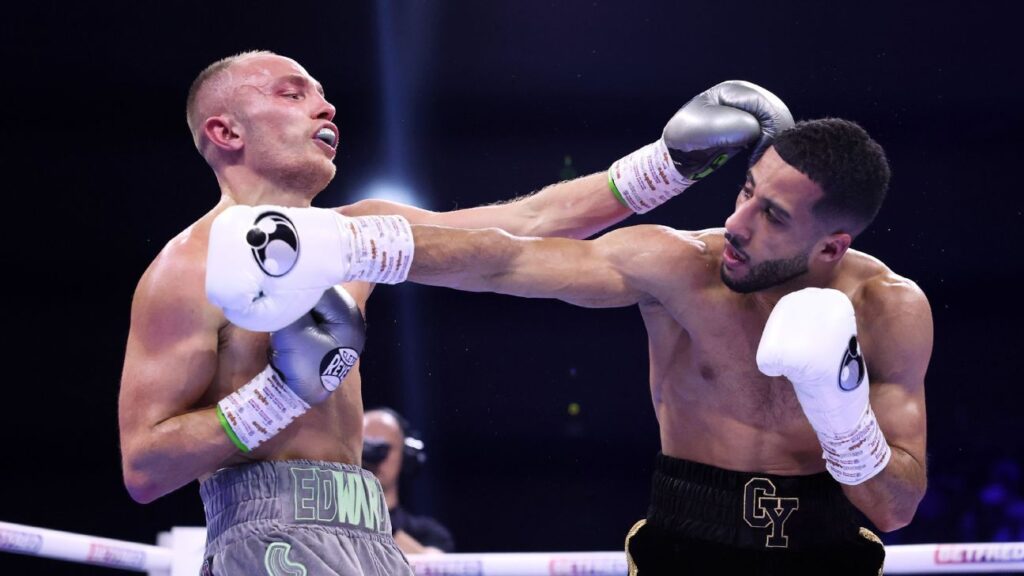 Galal Yafai detiene a Sunny Edwards y lo manda al retiro Galal Yafai detiene a Sunny Edwards y lo manda al retiro