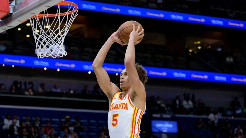 Hawks: Dyson Daniels niega haber hecho gestos de arma a Pelicans Hawks: Dyson Daniels niega haber hecho gestos de arma a Pelicans