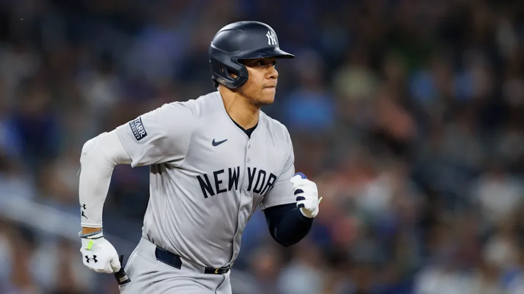 Yankees mejoran su oferta inicial a Juan Soto y añaden cláusulas en su contrato