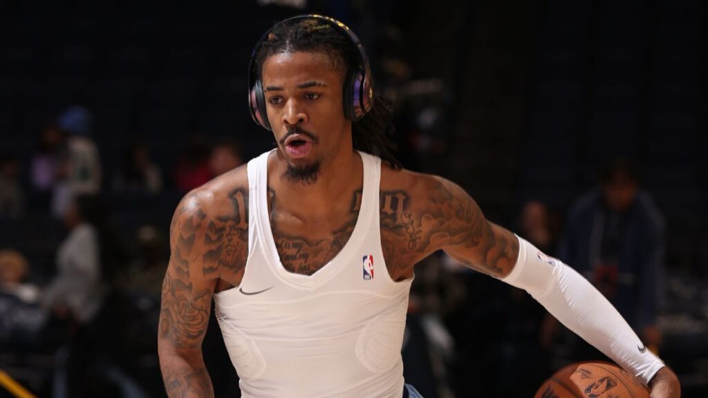 Morant vuelve con Grizzlies tras ausencia de 8 partidos por lesión