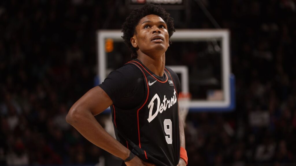 Pistons: Aprueban vuelta de Thompson tras superar coágulos, fuentes