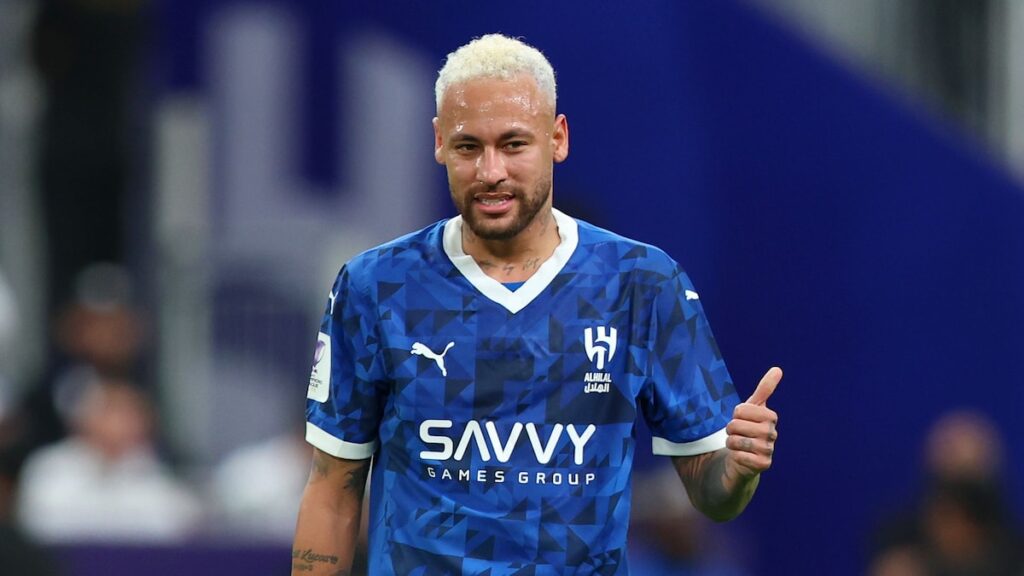 ¿Le robaron el anillo a Neymar? El futbolista reacciona a su interacción con un hincha del Al Hilal