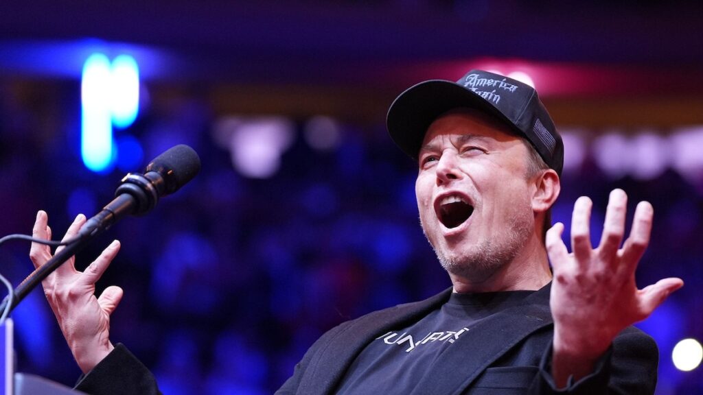 Elon Musk responde a la alumna de SNL, Chloe Fineman, quien dijo que la hizo llorar