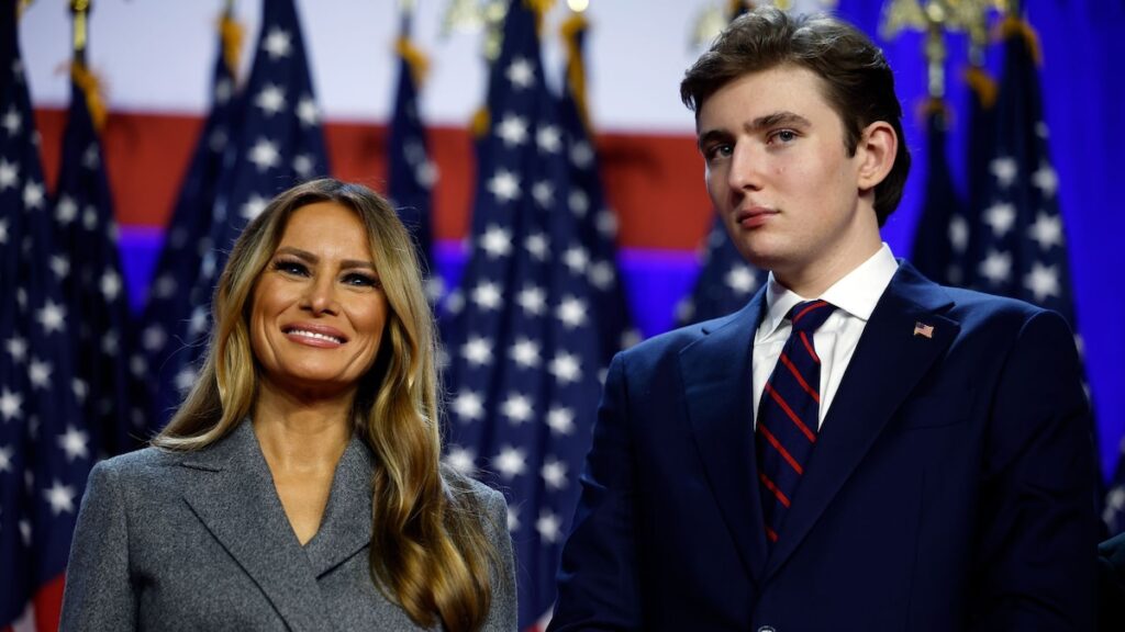 Según se informa, Barron Trump ayudó a Trump a elegir podcasts clave para aparecer