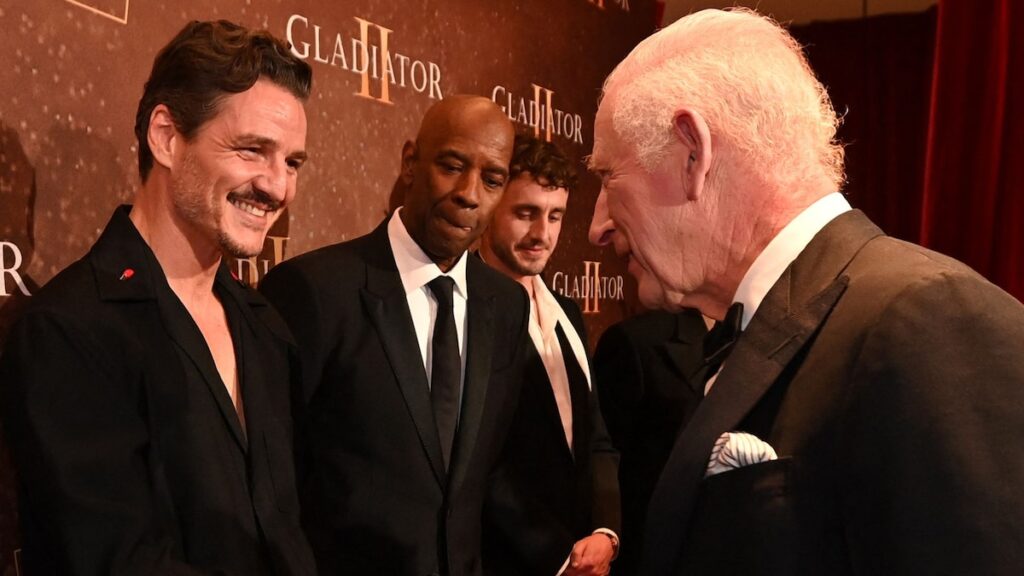 El rey Carlos se encuentra con las estrellas de ‘Gladiator II’, incluido Pedro Pascal
