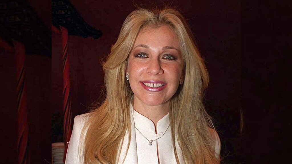 Fallece la hermana de Thalía, la periodista e historiadora Ernestina Sodi, a los 64 años.