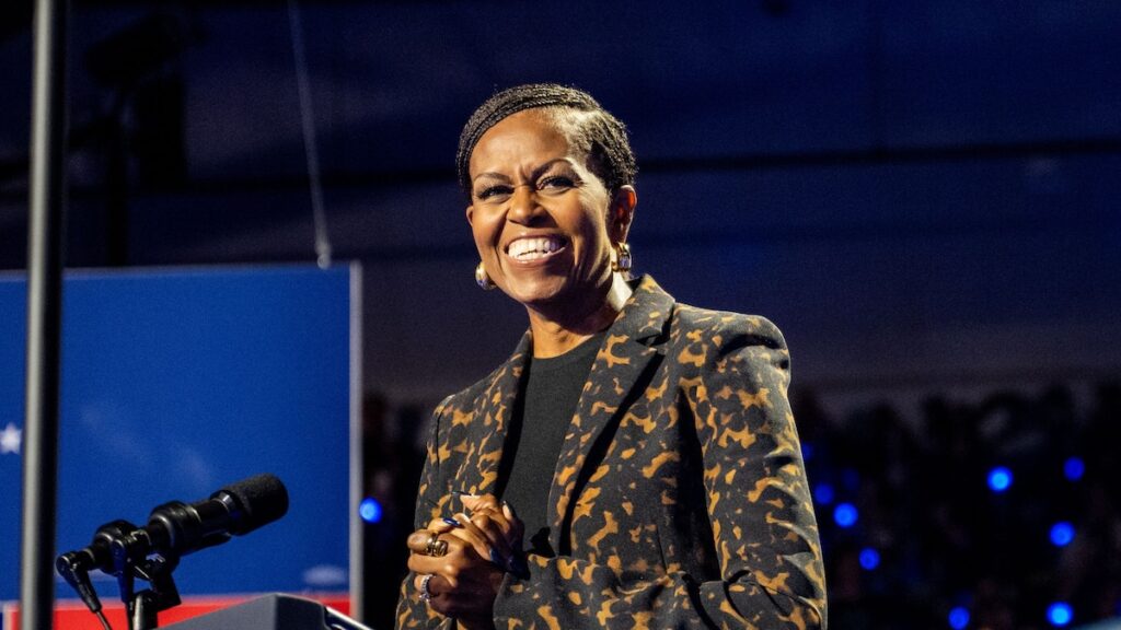 Michelle Obama se sumerge en el mundo de las citas de una manera inesperada