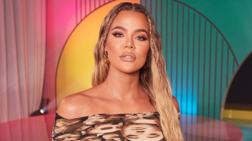 Khloé Kardashian presume su figura en conjunto de lencería y habla de su viaje de pérdida de peso tras el divorcio Khloé Kardashian presume su figura en conjunto de lencería y habla de su viaje de pérdida de peso tras el divorcio