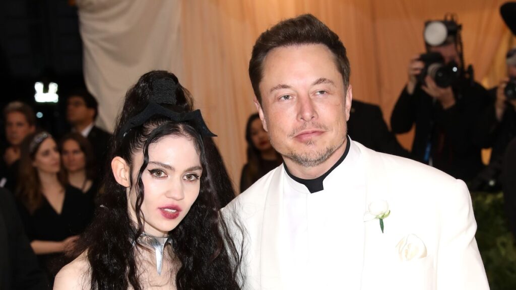 Grimes desmiente las afirmaciones de Azealia Banks sobre que Elon Musk la dejó