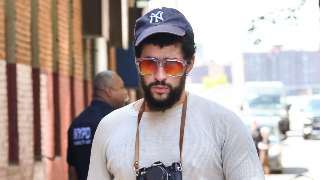 Bad Bunny lleva desde verano insinuando su próximo disco ‘Debí Tirar Más Fotos’