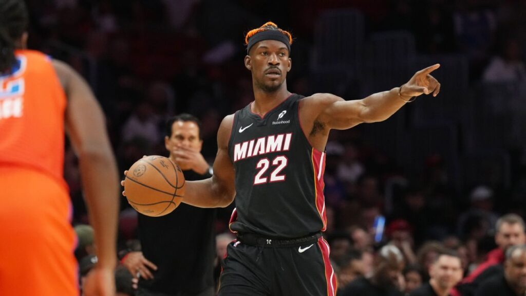 Jimmy Butler se lesiona el tobillo y abandona el partido contra Thunder Jimmy Butler se lesiona el tobillo y abandona el partido contra Thunder