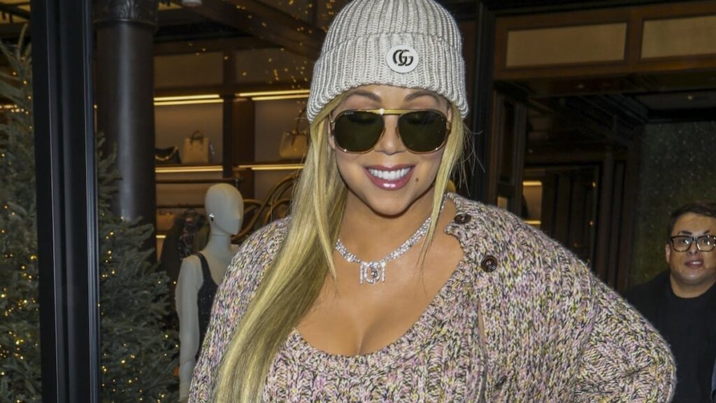 Vuelven sus icónicos rizos de los 90