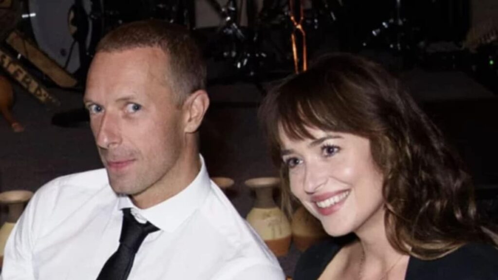 Chris Martin hace un comentario poco común sobre Dakota Johnson en medio de rumores de ruptura Chris Martin hace un comentario poco común sobre Dakota Johnson en medio de rumores de ruptura