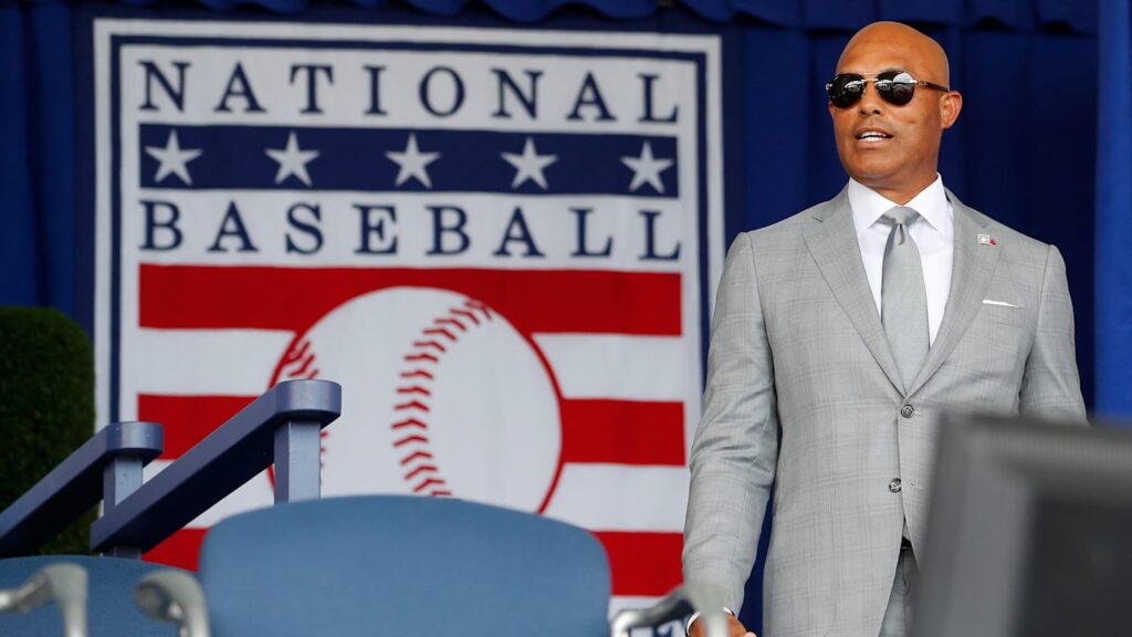 ¿Cuántos jugadores latinos hay en el Salón de la Fama de la MLB?