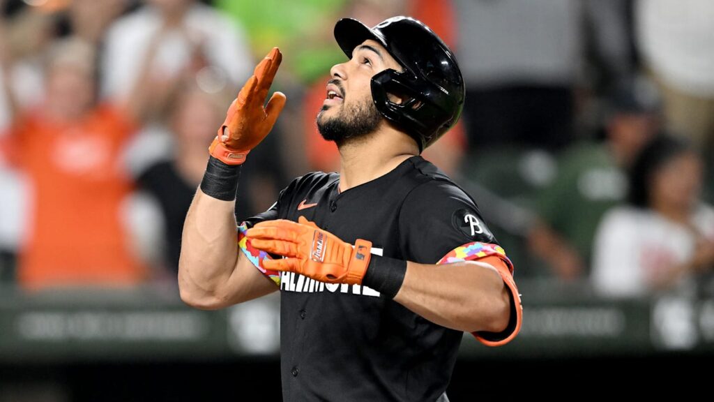 Azulejos hacen oferta oficial al venezolano Anthony Santander